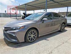 تۆیۆتا کامری